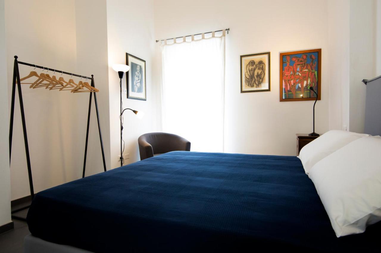 Bric A Brac Eclectic Rooms อุจจาโน ลาเคียซา ภายนอก รูปภาพ