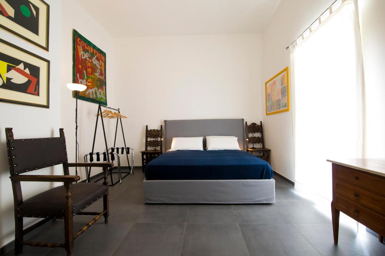 Bric A Brac Eclectic Rooms อุจจาโน ลาเคียซา ภายนอก รูปภาพ